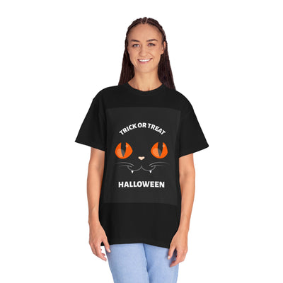 Halloween Cat T-Shirt, Unisex Trick or Treat Tee, Spooky Season Apparel, Cute Halloween Gift, Fall Festival Shirt, Cat Lover T-Shirt
