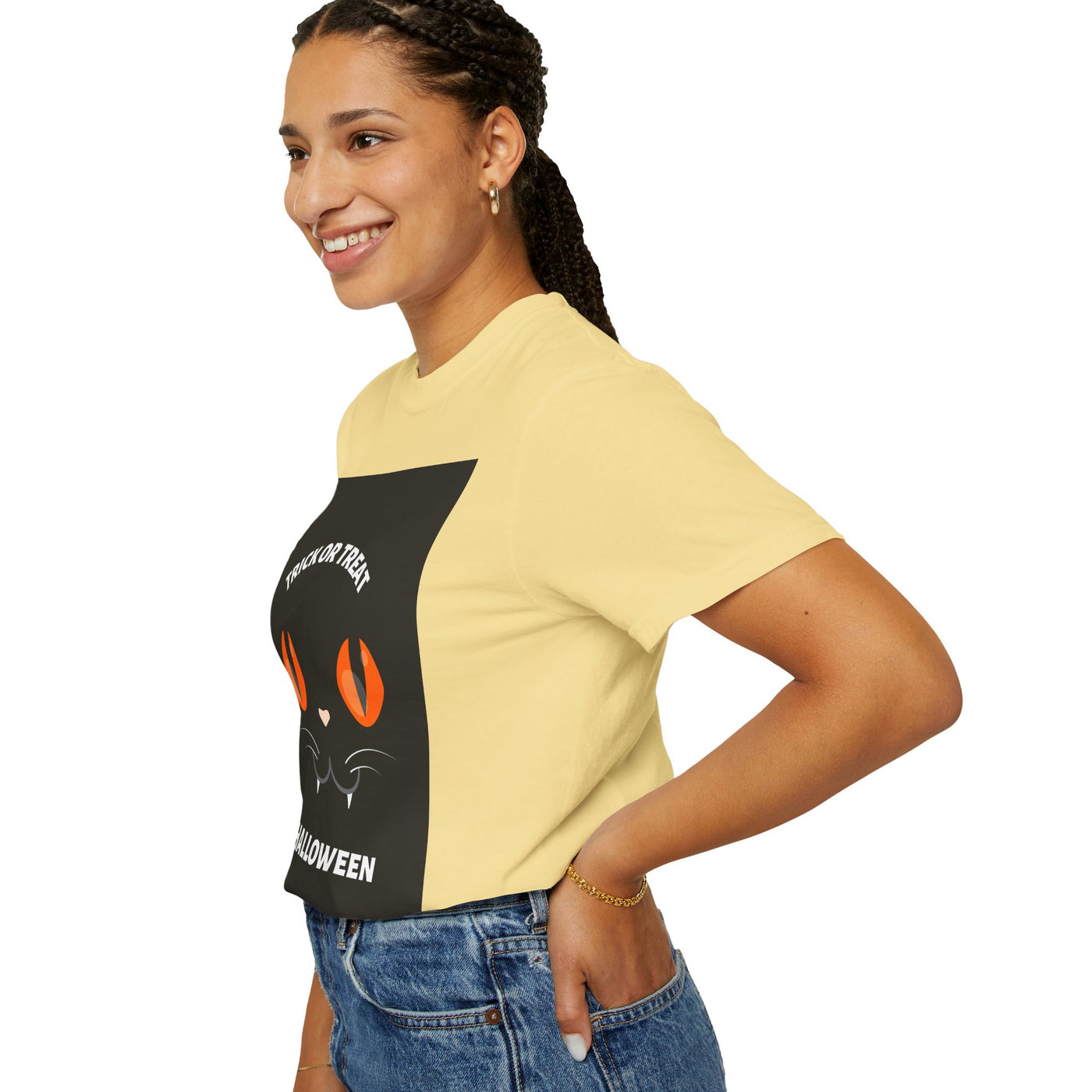 Halloween Cat T-Shirt, Unisex Trick or Treat Tee, Spooky Season Apparel, Cute Halloween Gift, Fall Festival Shirt, Cat Lover T-Shirt