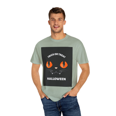 Halloween Cat T-Shirt, Unisex Trick or Treat Tee, Spooky Season Apparel, Cute Halloween Gift, Fall Festival Shirt, Cat Lover T-Shirt